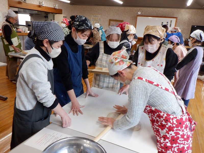 第337号　令和７年度主催事業「そば打ち体験教室」を開催しました。